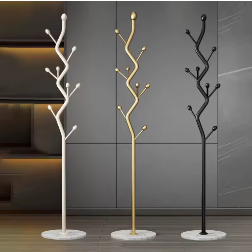 Porte-manteau arbre en métal au design minimaliste
